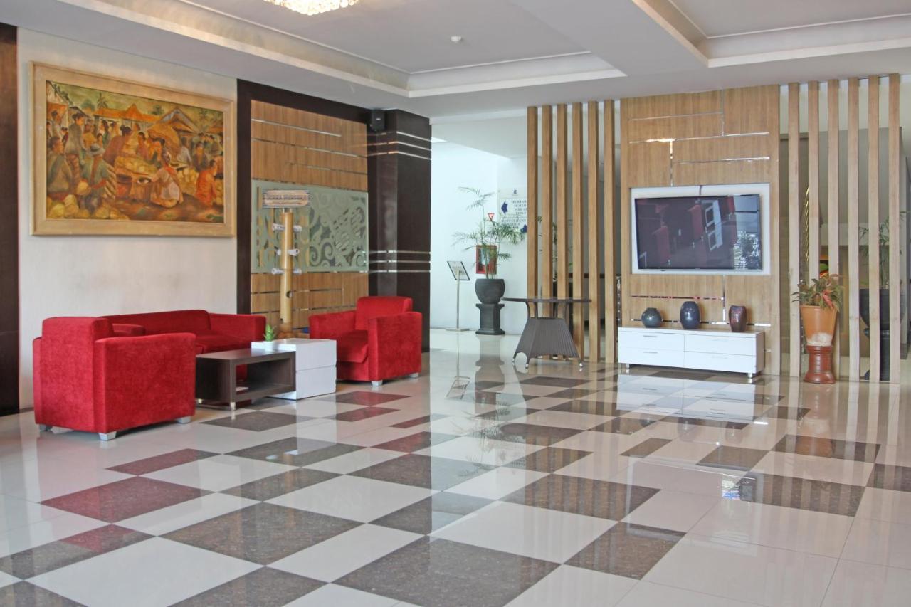 Reddoorz Premium Near Sleman City Hall Yogyakarta Exterior photo